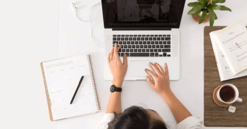 软件外包服务 一份实习生300字反思背后的行业洞察